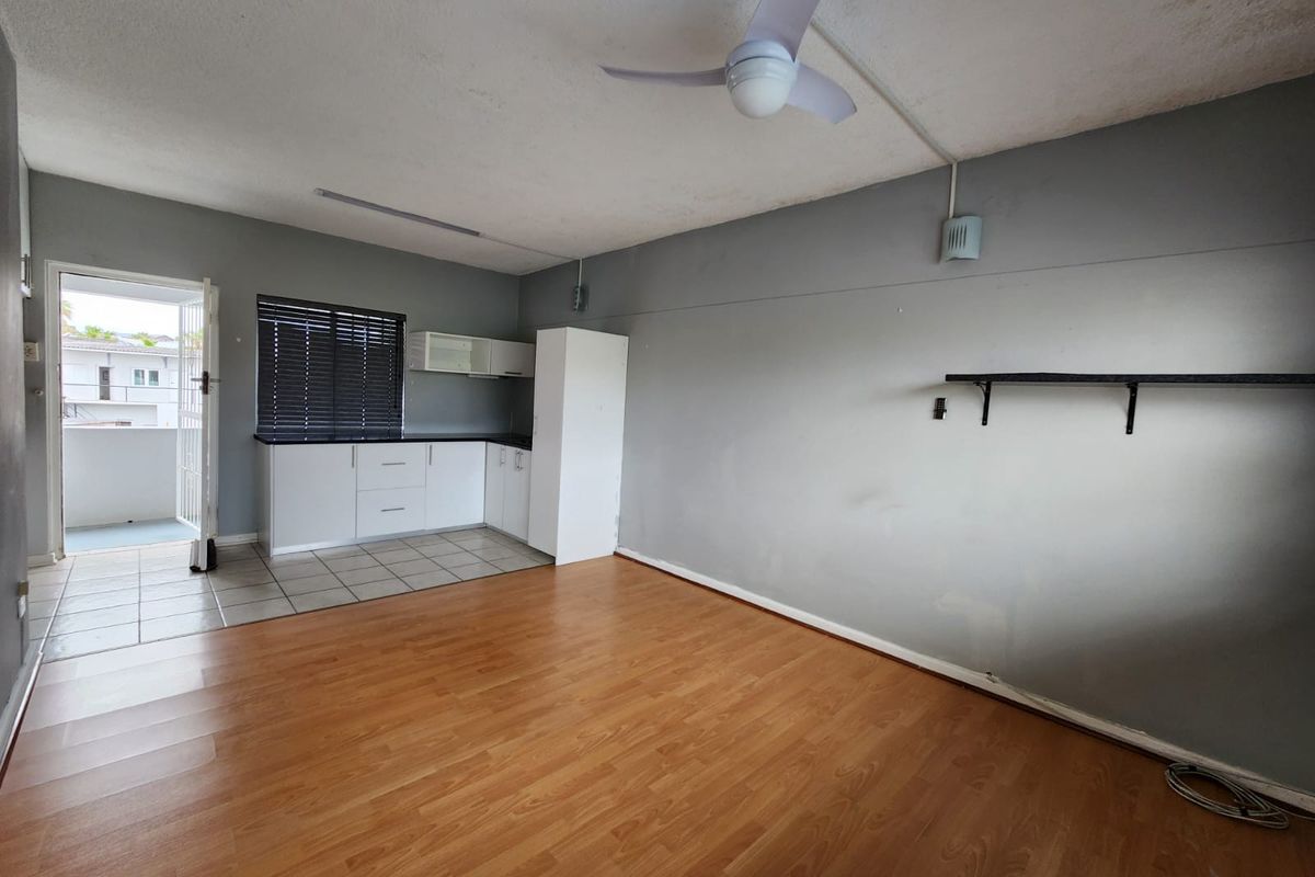 Neat Flat to Rent in Retirement Village (55+ Only) - Photo 5