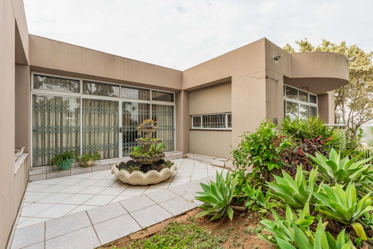 Your Perfect Family Home Awaits - Photo 3