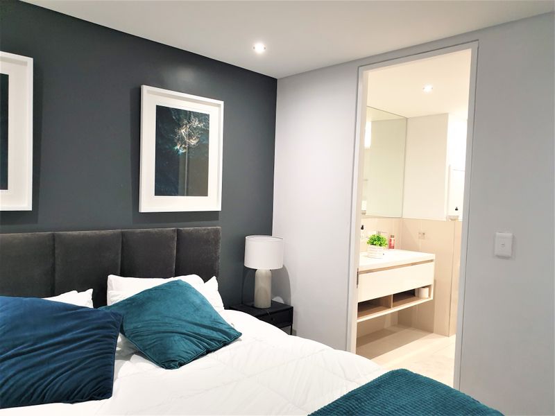 Furnished Modern Apartment - Photo 10