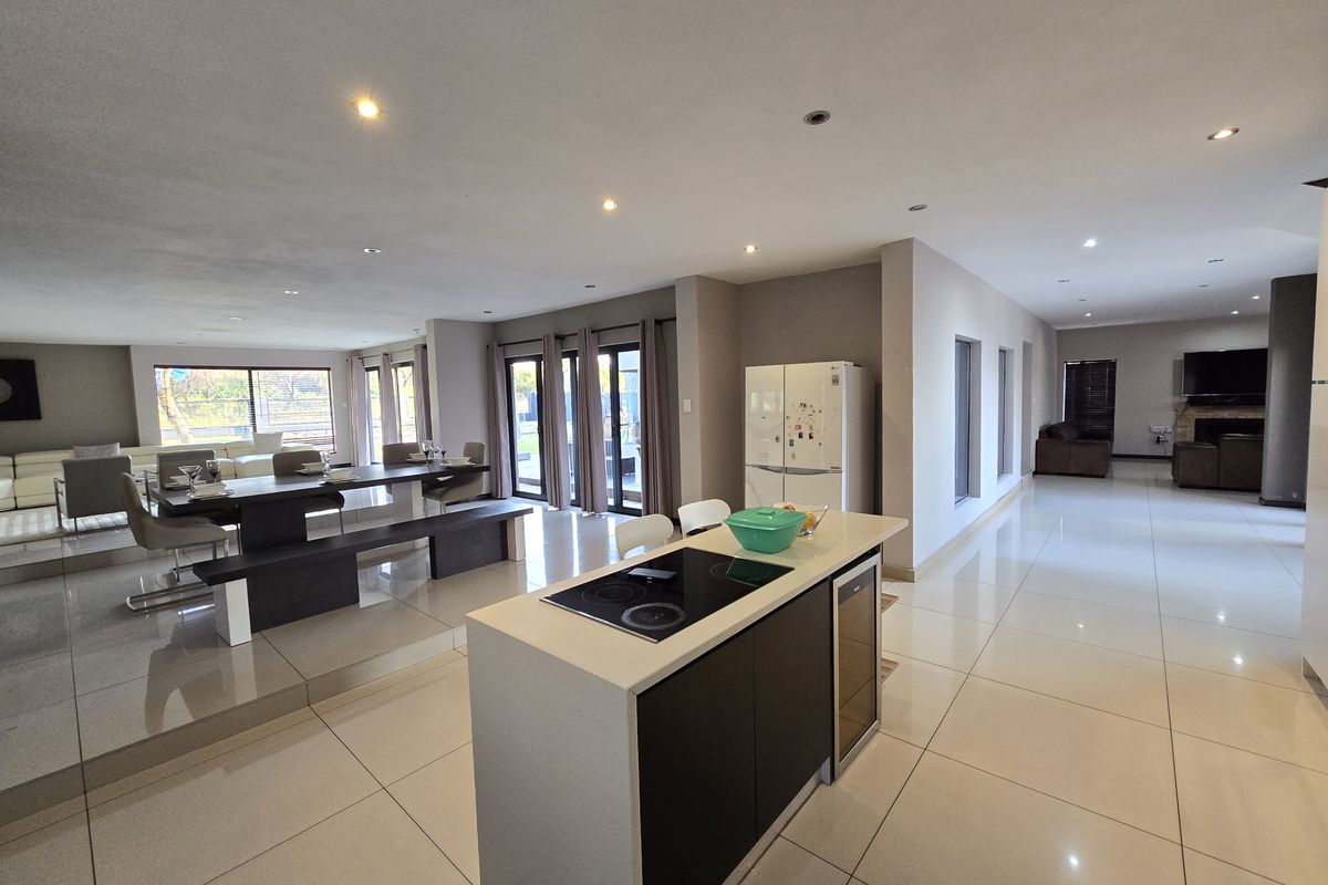 Family home in Pebble Rock Golf Estate to rent - Photo 5