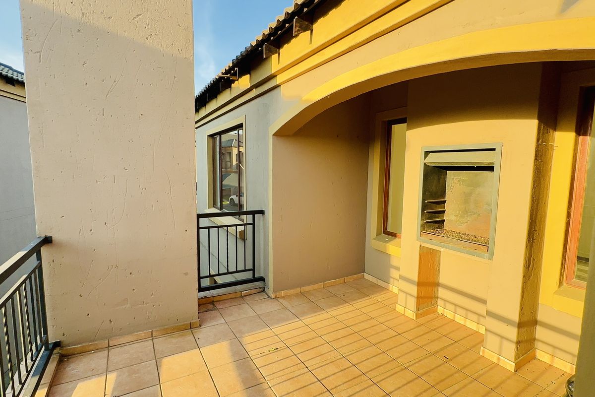Apartment For Sale In Brakpan - Photo 2