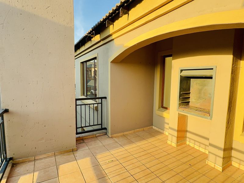 Apartment For Sale In Brakpan - Photo 2