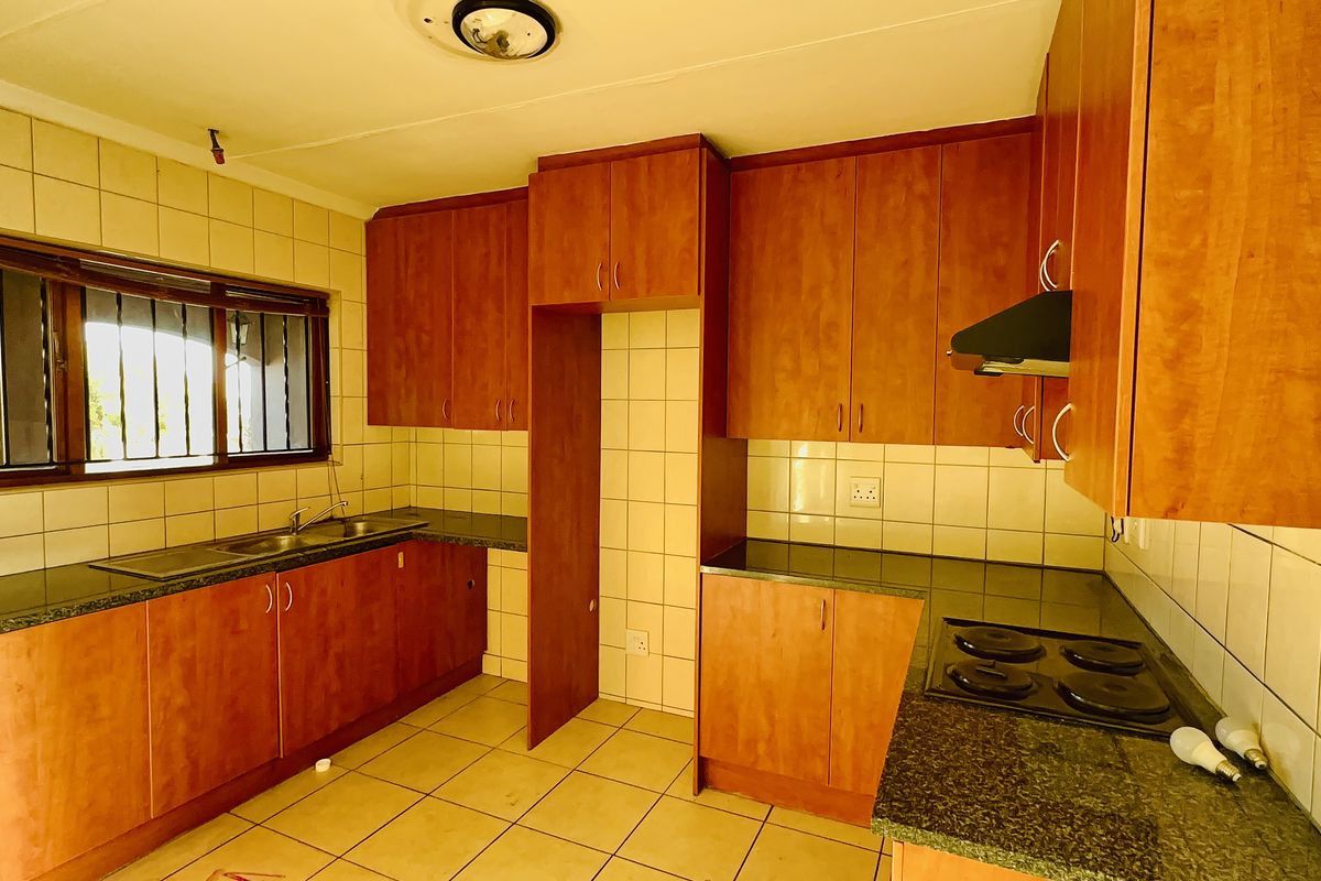 Apartment For Sale In Brakpan - Photo 3
