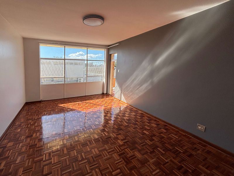 Spacious Renovated 2-Bedroom Apartment - Photo 6