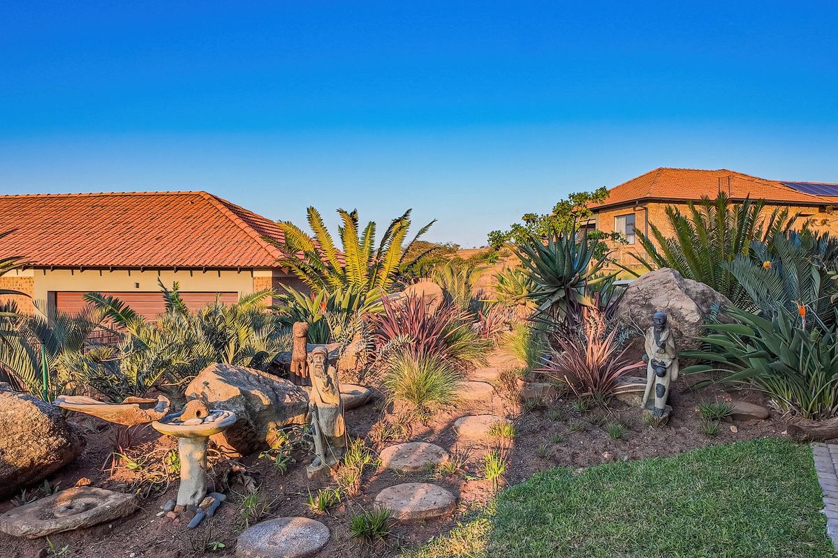 Retire in Modern Comfort in Bateleur Estate - Photo 5