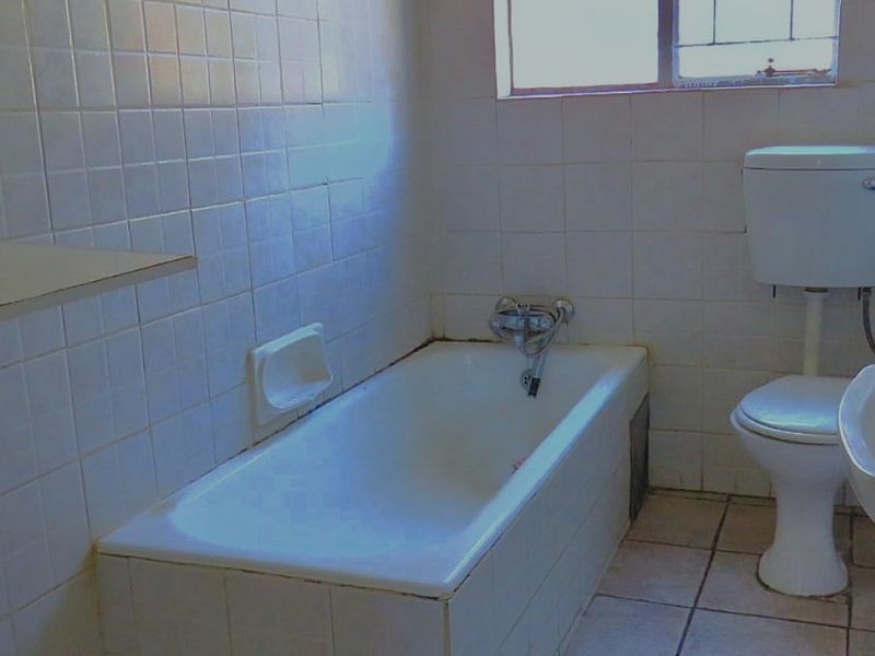 Bedroom Apartment for Sale in Bela Bela - Photo 7