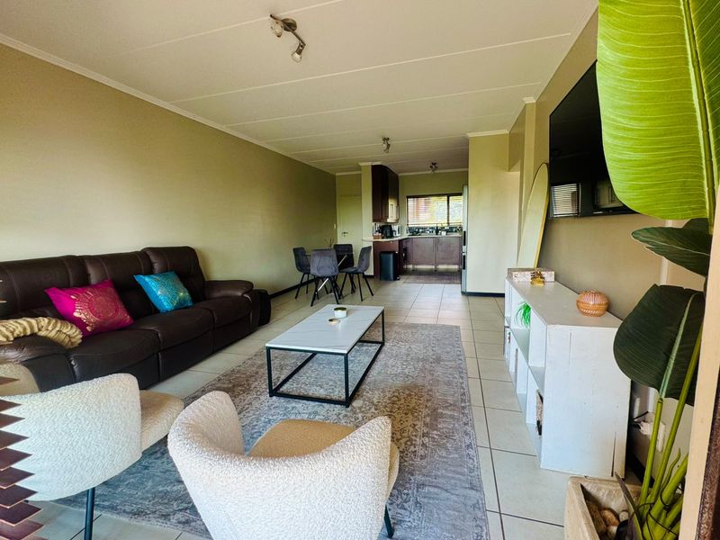 Modern Bedfordview Living Starts Here - Photo 2
