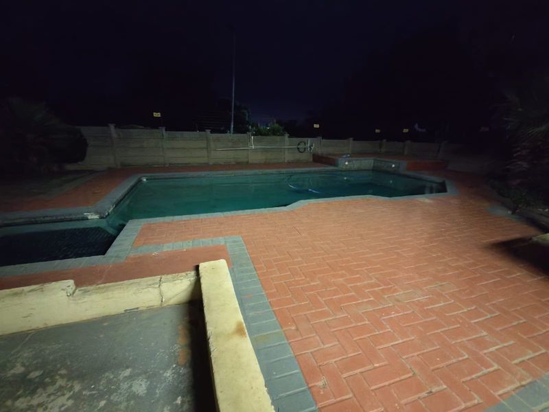 4 Bedroom house for Sale in Sasolburg Ext 11 - Photo 1
