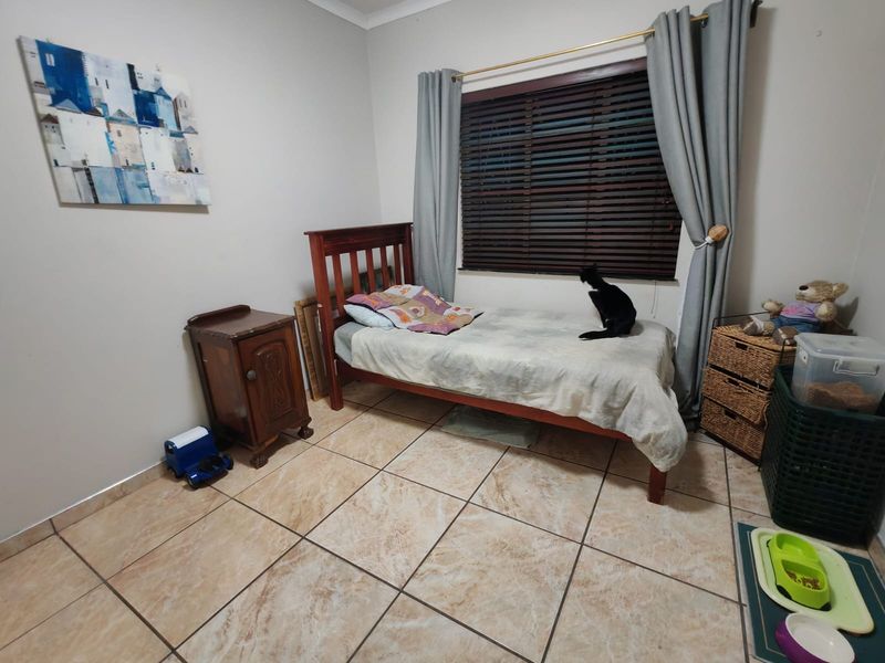 4 Bedroom house for Sale in Sasolburg Ext 11 - Photo 8