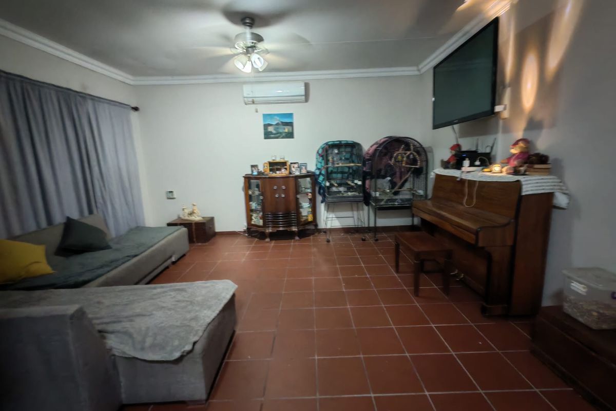 4 Bedroom house for Sale in Sasolburg Ext 11 - Photo 4