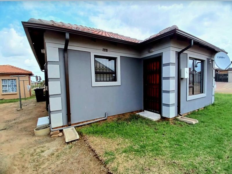 3 BEDROOM HOUSE FOR SALE IN SHARON PRK lIFESYLE STATE - Photo 2
