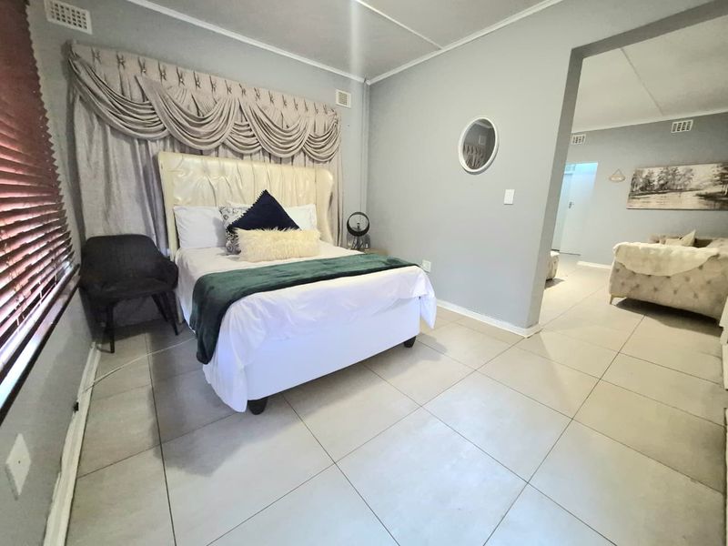 Modern Fully Furnished 1.5 Bedroom Outbuilding To Rent - Photo 8