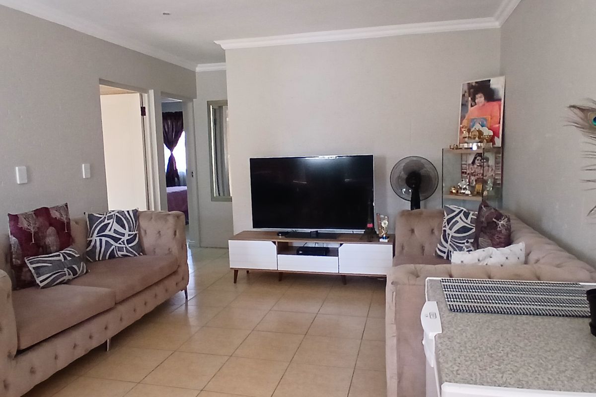 Secure Ground Floor Corner Unit  in the Heart of New Redruth - Photo 5