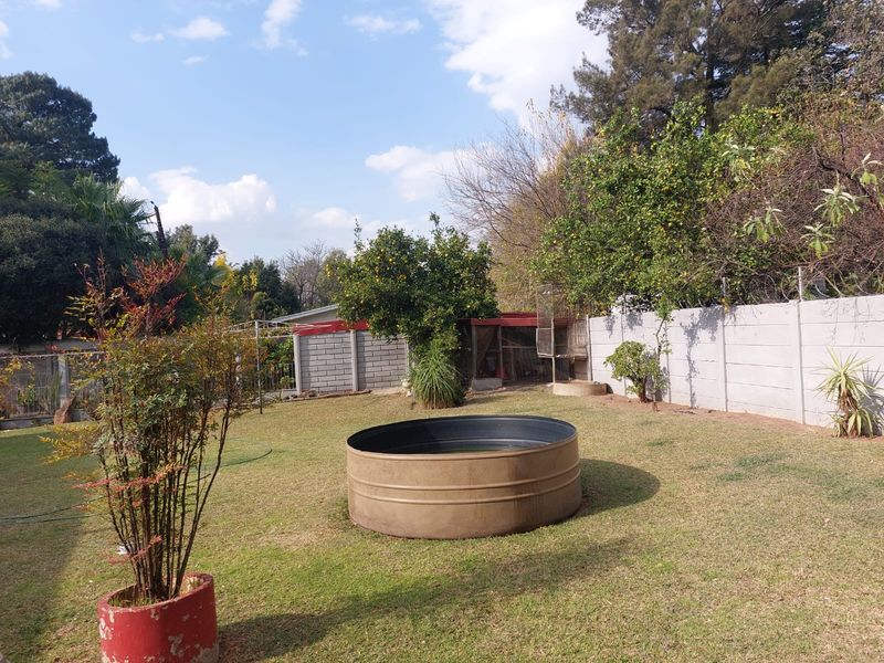 Lovely neighbourhood-   close to large mall. - Photo 8