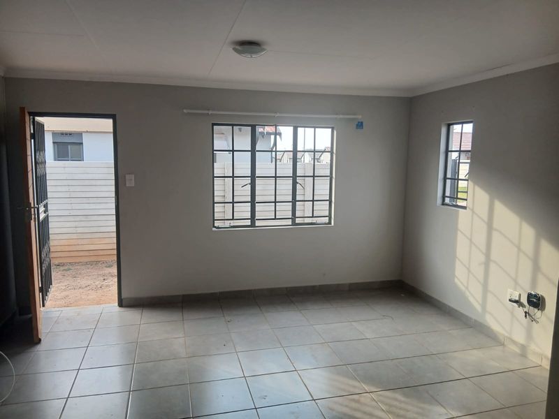 House Rental Monthly In Alberton - Photo 4