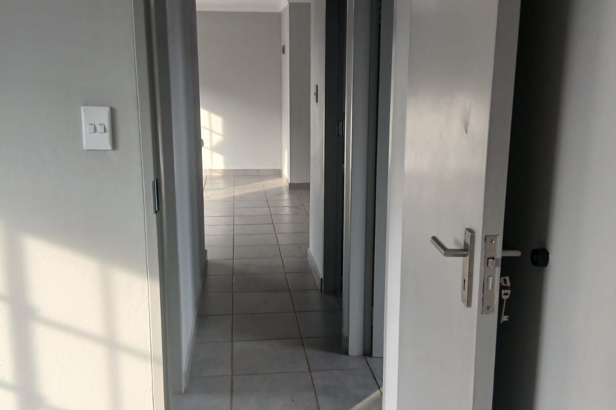 House Rental Monthly In Alberton - Photo 3