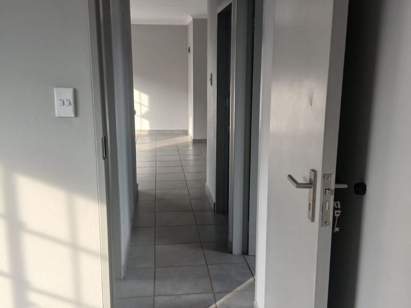 House Rental Monthly In Alberton - Photo 3