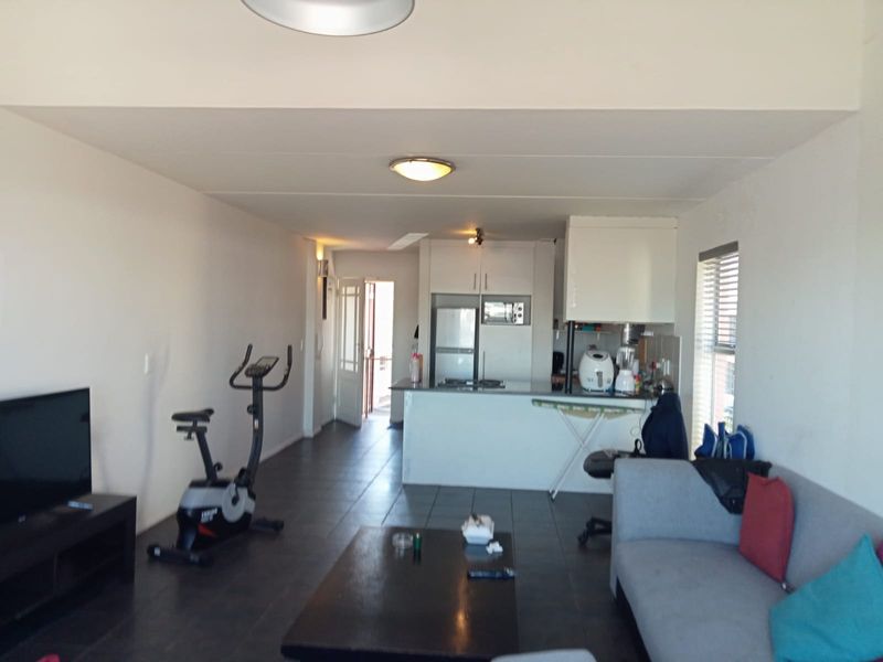 Loft Apartment - Parklands - Photo 4
