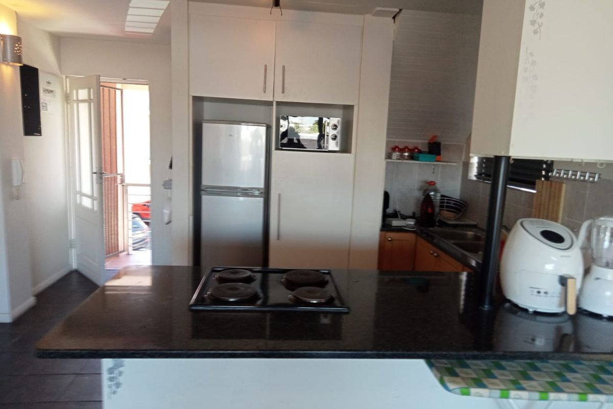 Loft Apartment - Parklands - Photo 2