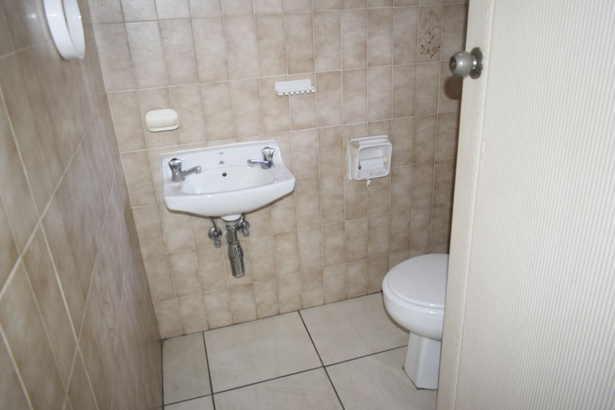 2 bedroom townhouse for sale in Boksburg South. - Photo 5
