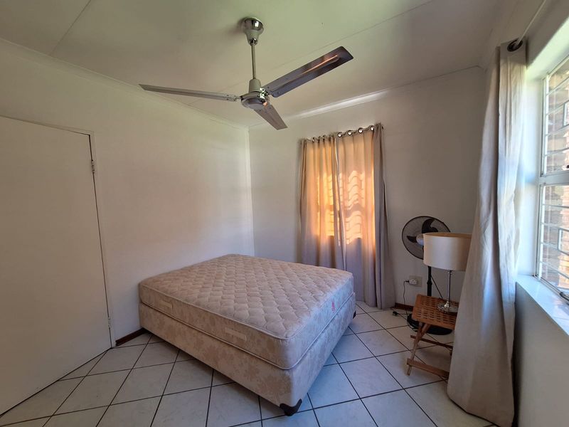 Front Row Unit - Photo 8