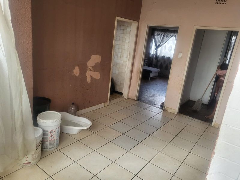 Investment Opportunity – 4 Units Two-Bedroom Apartments for Sale in Turffontein - Photo 10