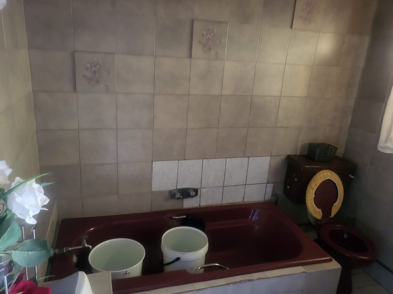 Investment Opportunity – 4 Units Two-Bedroom Apartments for Sale in Turffontein - Photo 6