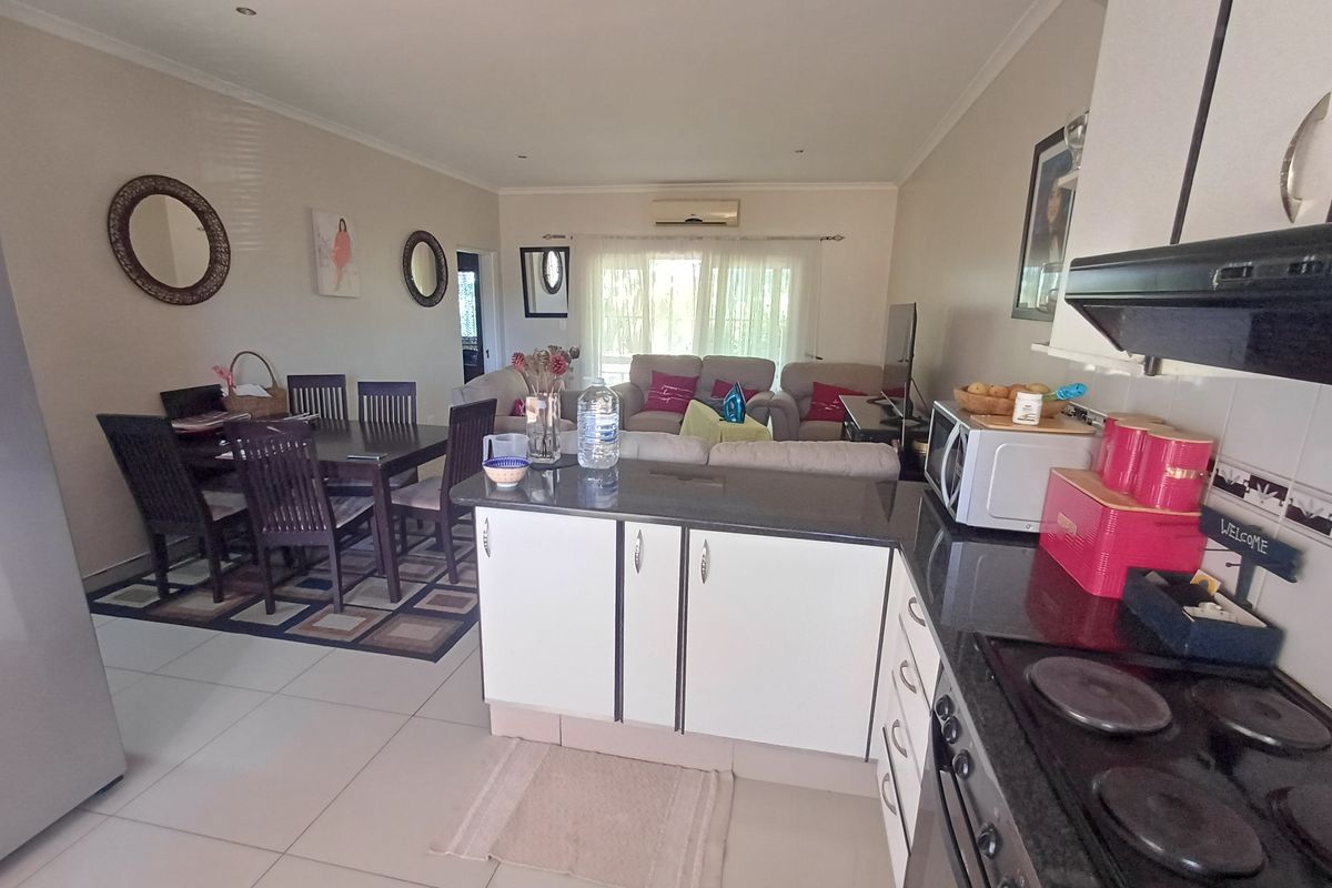 Mount Edgecombe - 3 Bedroom 2 Bathroom ground floor apartment - Photo 5
