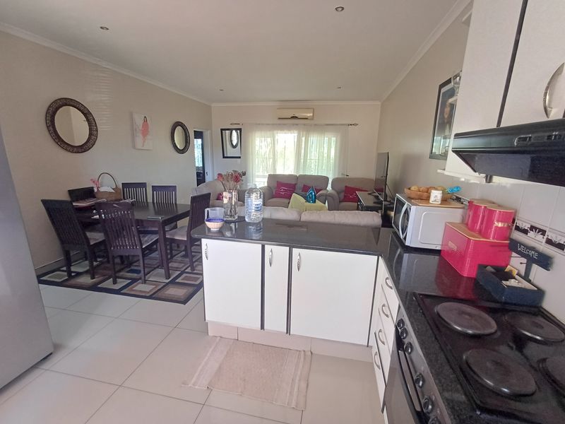 Mount Edgecombe - 3 Bedroom 2 Bathroom ground floor apartment - Photo 5