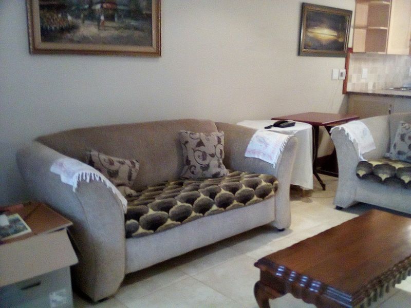 2-Bedroom townhouse in retirement village - Newlands - Photo 10
