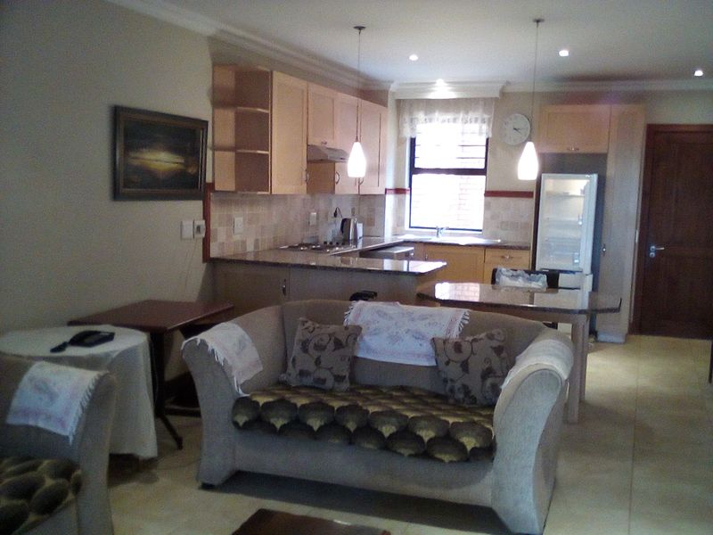 2-Bedroom townhouse in retirement village - Newlands - Photo 8