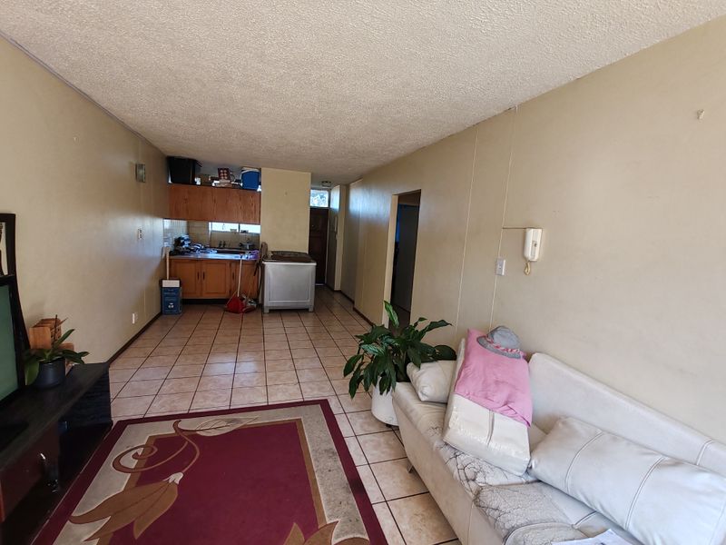 For Sale: 2 Bedroom Apartment – Wonderzicht Apartments, Wonderboom South!!! - Photo 1