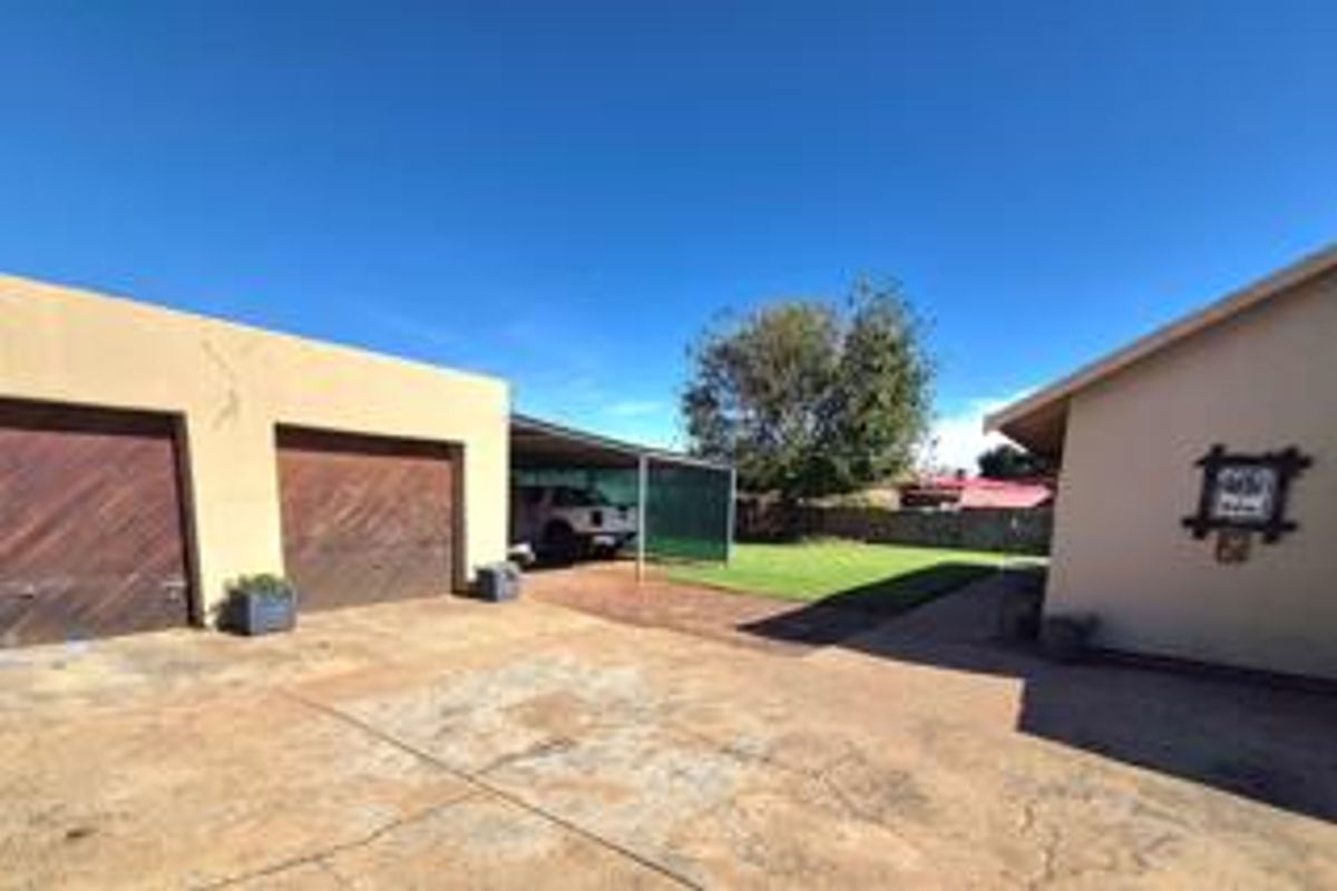Gem close to Schools - Photo 2