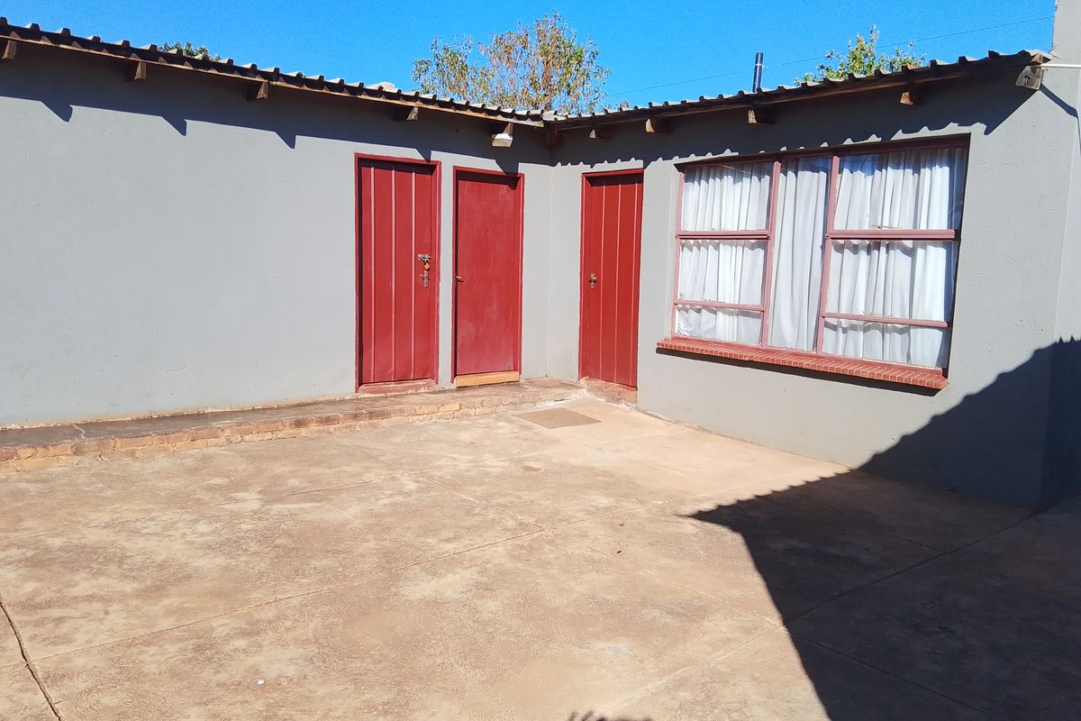 Stunning neat RDP for Sale - Photo 3
