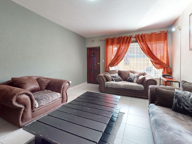 Secure Stylish Living With Exceptional Value - Photo 6