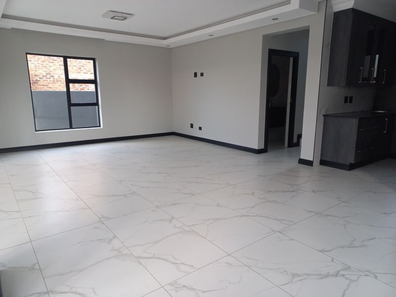 Brand new! Contemporary home in Du Vin Estate - Photo 5