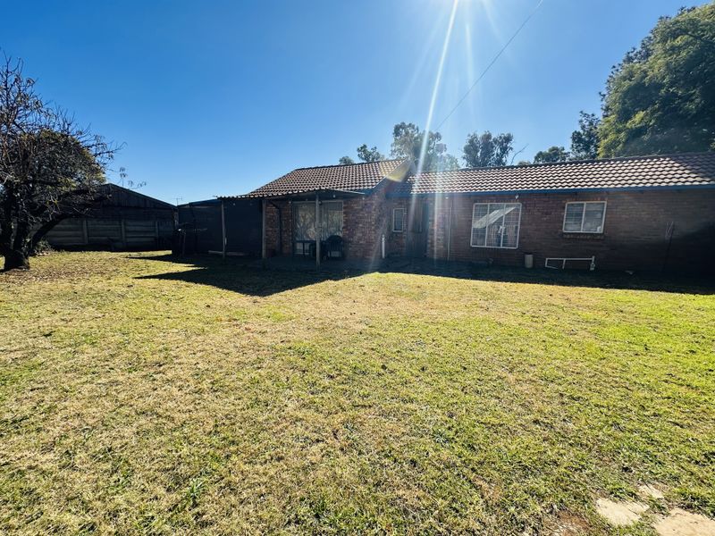 Family Home with Flatlet in Brakpan North, Sherwood Gardens - Photo 4