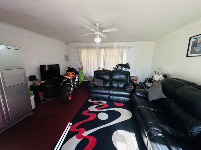 Family Home with Flatlet in Brakpan North, Sherwood Gardens - Photo 6