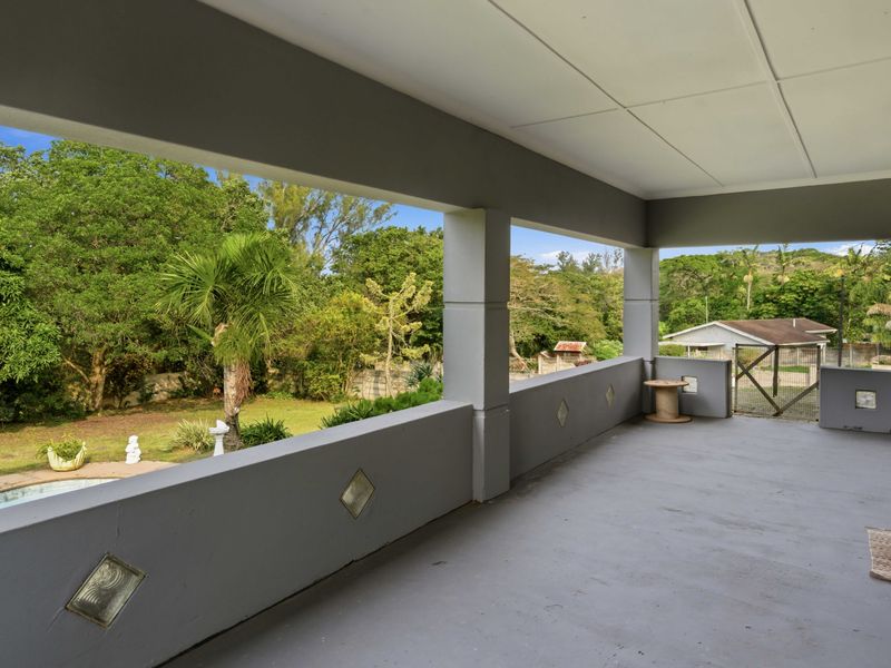 Non Distressed Luxury Auction. - Photo 8