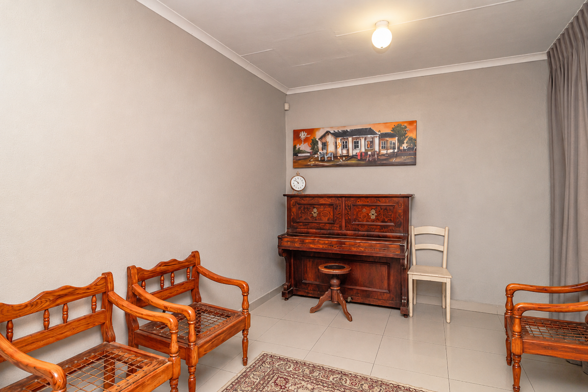 3 Bedroom family home with flatlet / Rental income - Photo 5