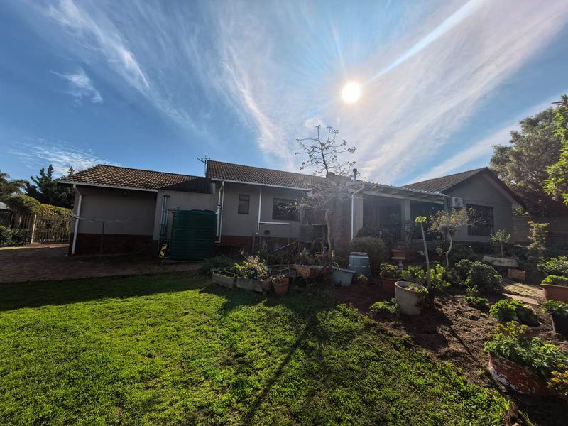 Spacious 4-Bedroom Home with Inverter, Solar Panels & Garden