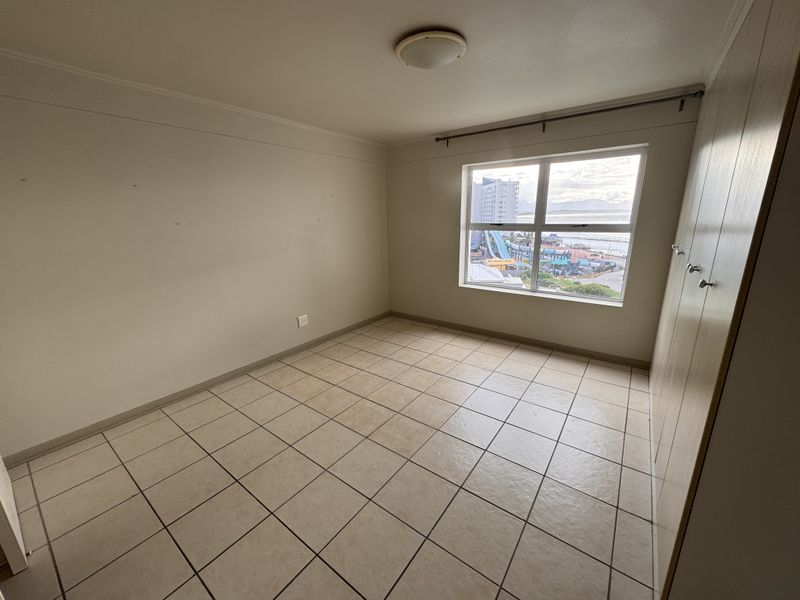 2 Bedroom Apartment Near Hartenbos and Opposite Popular Diaz Beach - Photo 5