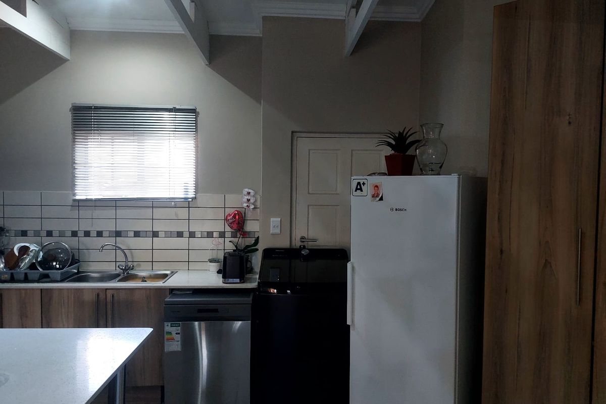 Charming 3-Bedroom Home in Waterval East - Photo 4