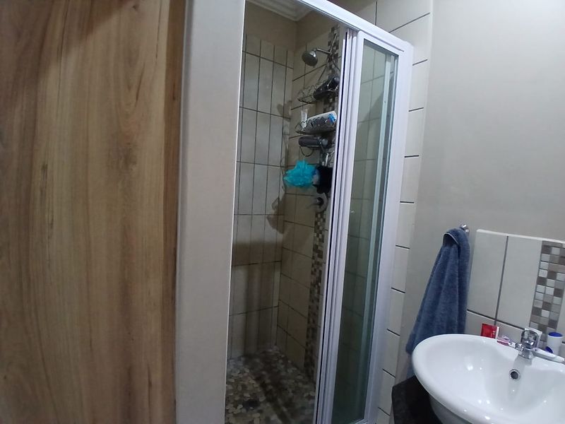 Charming 3-Bedroom Home in Waterval East - Photo 9
