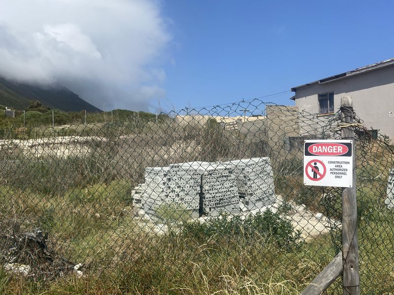 584m2 Beachfront Opportunity with Retaining Wall Already 70% Complete - Photo 2
