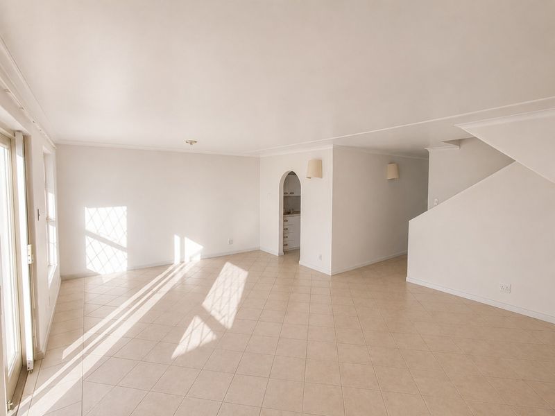A Spacious Coastal Townhouse With Sweeping Sea Views - Photo 10