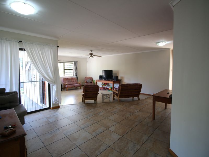 Exceptional Family Living in Sought-After Dorchester Heights Your Dream Home - Photo 3