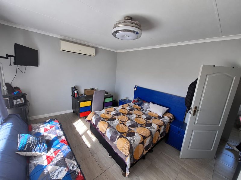 Freestanding Rental Monthly In Newcastle - Photo 7