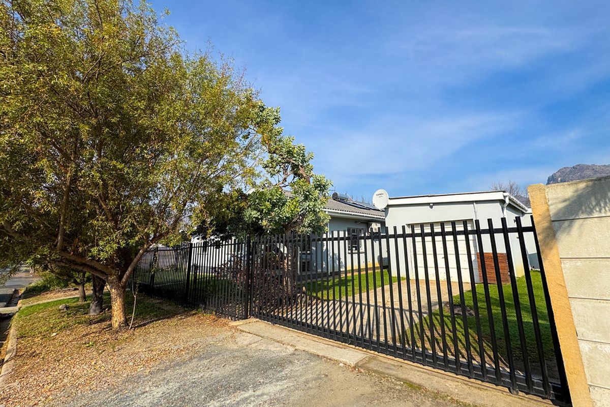 Country Elegance and Endless Possibilities in the Valley of Eden - Photo 4