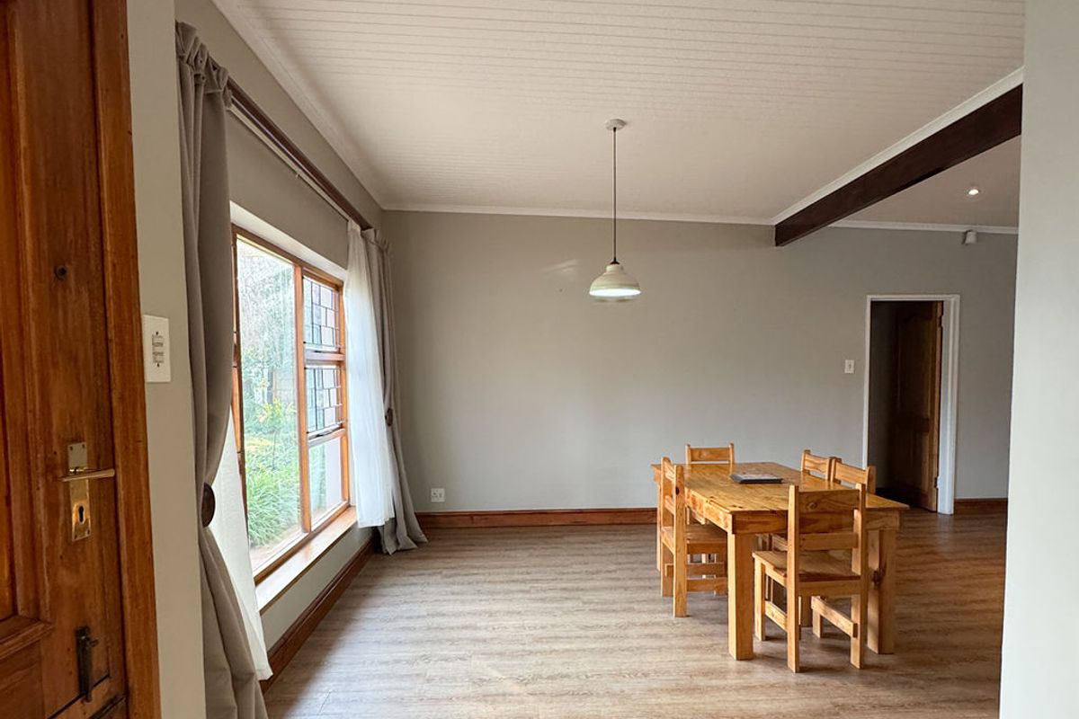 A sophisticated family retreat with mountain views, fresh country air and modern luxury. - Photo 5